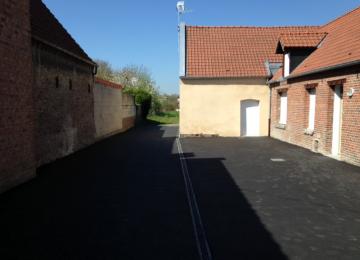 AMENAGEMENT COUR EN MACADAM